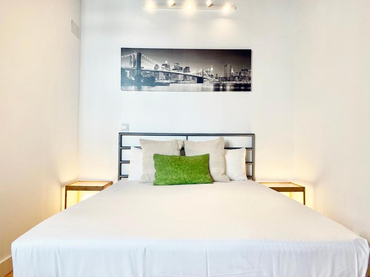 Apartamento Charming Gran Via Attic Madrid Exterior foto