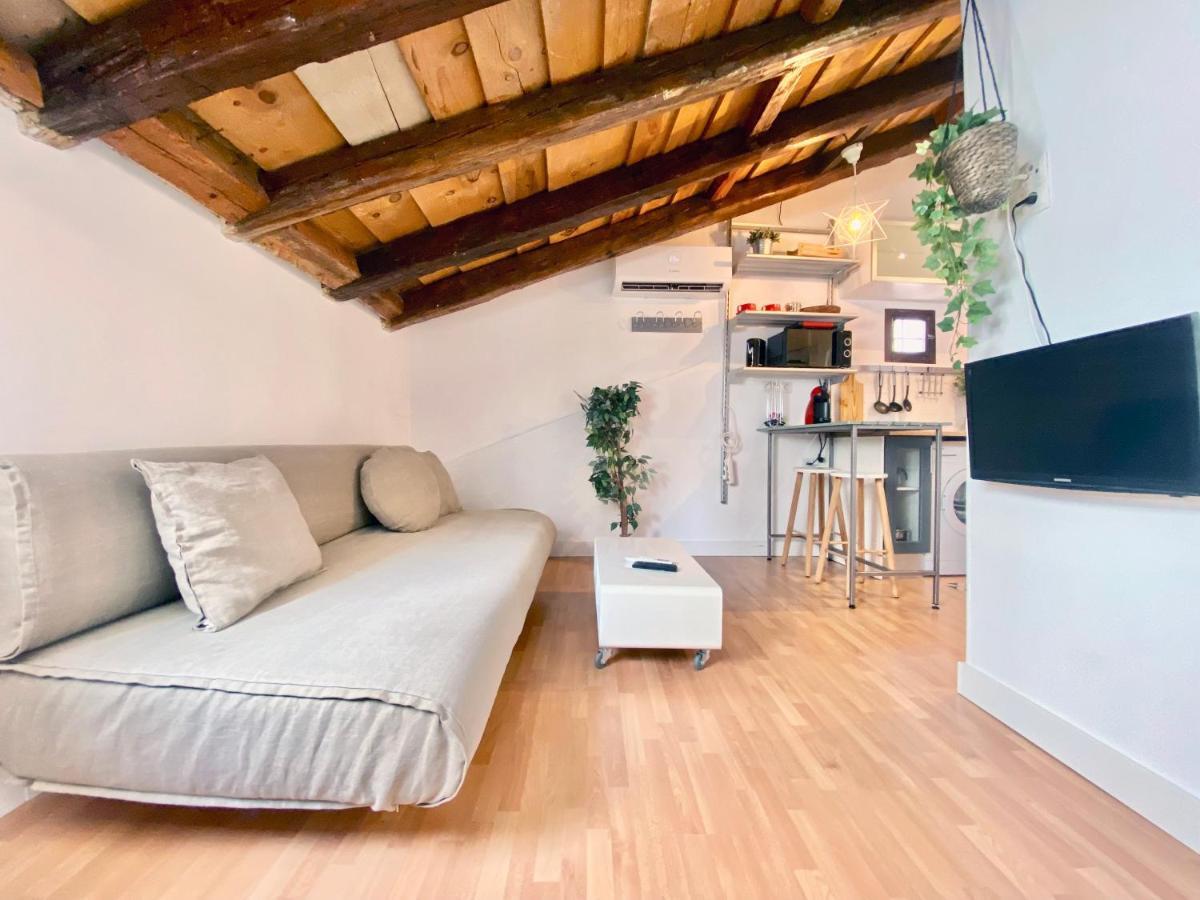 Apartamento Charming Gran Via Attic Madrid Exterior foto